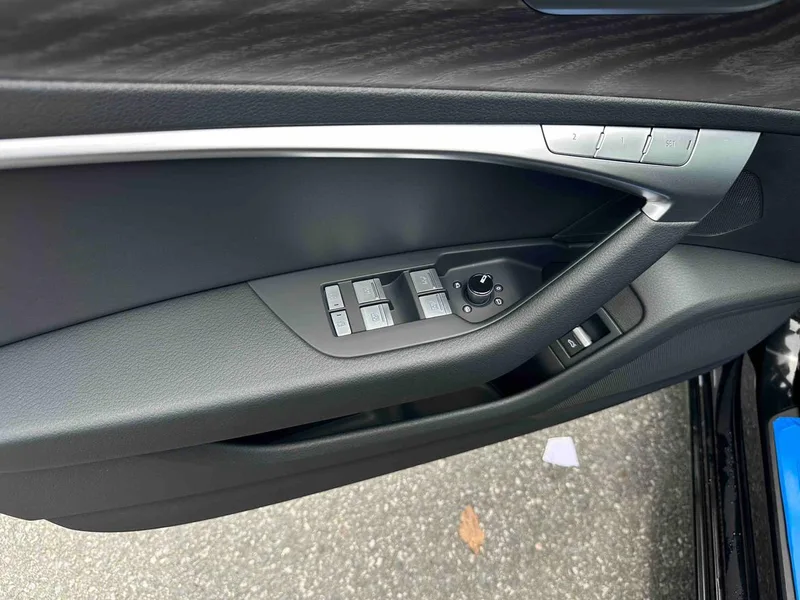 Audi A6L 2024 45 TFSI quattro Choose dynamic type interior photo 14 Audi A6L 2024 45 TFSI quattro Choose dynamic type interior photo 14