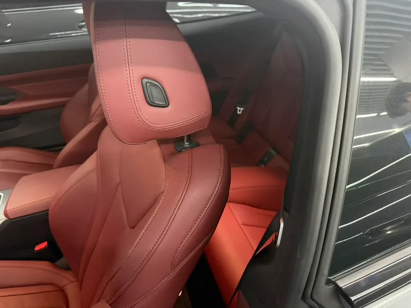 BMW 4 Series 2023 425i M Set de nuit de sport intérieur photo 8