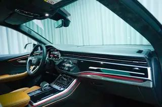 Audi RS Q8 2021 RS Q8 4.0T Premium Class interior photo 9 Audi RS Q8 2021 RS Q8 4.0T Premium Class interior photo 9