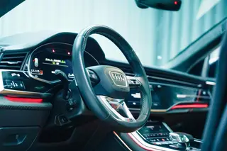 Audi RS Q8 2021 RS Q8 4.0T Premium Class interior photo 10 Audi RS Q8 2021 RS Q8 4.0T Premium Class interior photo 10