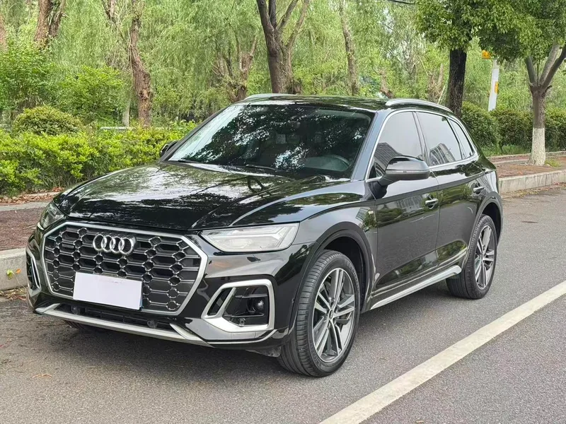 Audi Q5L 2022 40T Deluxe Dynamic exterior photo 1 Audi Q5L 2022 40T Deluxe Dynamic exterior photo 1