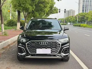 Audi Q5L 2022 40T Deluxe Dynamic exterior photo 2 Audi Q5L 2022 40T Deluxe Dynamic exterior photo 2