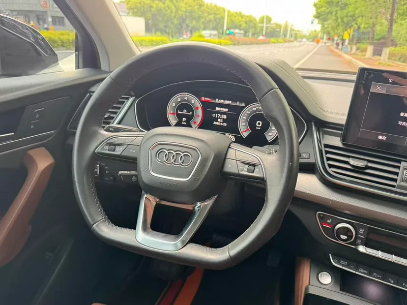Audi Q5L 2022 40T Deluxe Dynamic interior photo 8 Audi Q5L 2022 40T Deluxe Dynamic interior photo 8