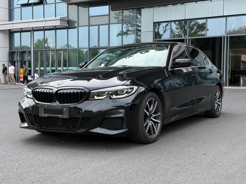 BMW 3 Series 2022 325Li M Sports suit exterior photo 1 BMW 3 Series 2022 325Li M Sports suit exterior photo 1
