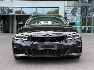 BMW 3 Series 2022 325Li M Sports suit exterior photo 2 BMW 3 Series 2022 325Li M Sports suit exterior photo 2