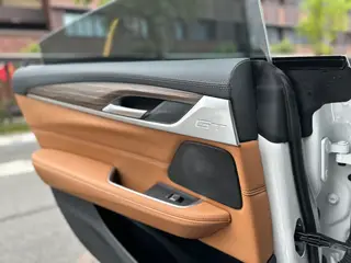 BMW 6 Series GT 2022 630i Set de diseño de lujo interior foto 15 BMW 6 Series GT 2022 630i Set de diseño de lujo interior foto 15