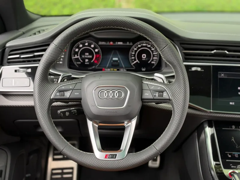 Audi RS Q8 2022 RS Q8 4.0T exterior photo 3 Audi RS Q8 2022 RS Q8 4.0T exterior photo 3