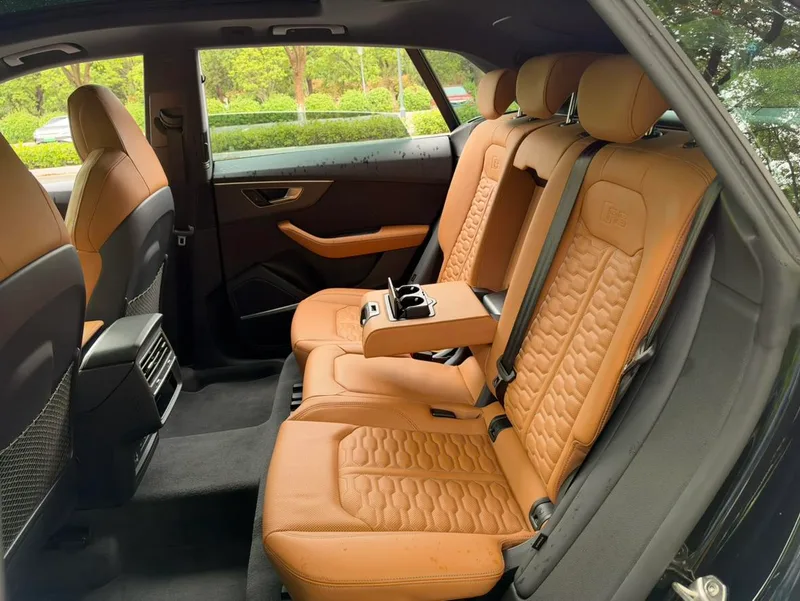 Audi RS Q8 2022 RS Q8 4.0T interior photo 7 Audi RS Q8 2022 RS Q8 4.0T interior photo 7
