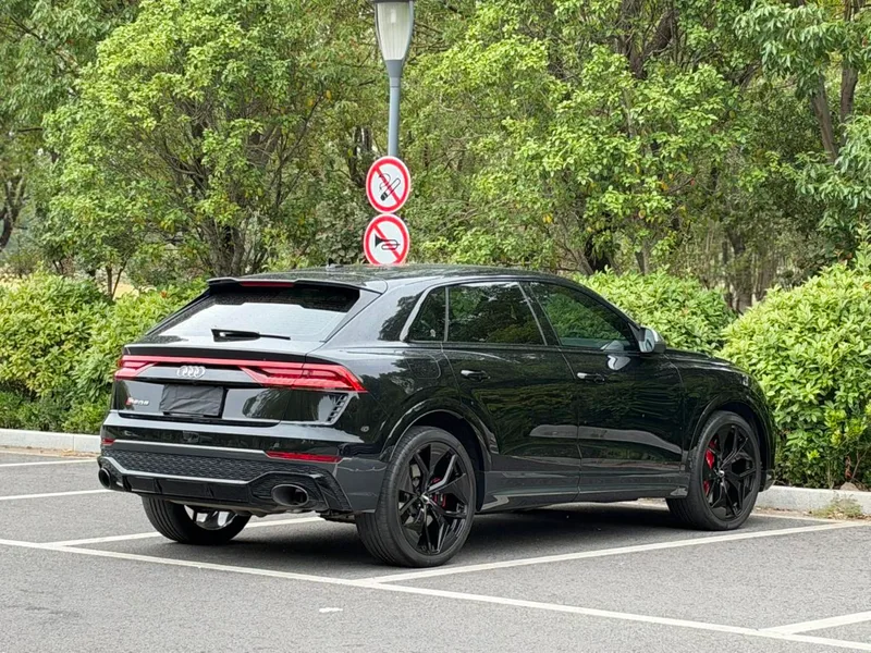 Audi RS Q8 2022 RS Q8 4.0T interior photo 9 Audi RS Q8 2022 RS Q8 4.0T interior photo 9