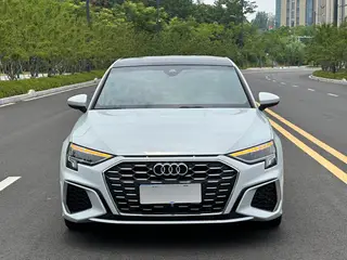 Audi A3 2022 A3L Limousine 35 TFSI Estilo deportivo de moda exterior foto 2 Audi A3 2022 A3L Limousine 35 TFSI Estilo deportivo de moda exterior foto 2
