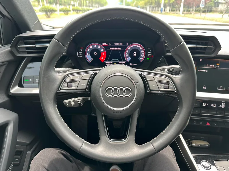 Audi A3 2022 A3L Limousine 35 TFSI Estilo deportivo de moda interior foto 9 Audi A3 2022 A3L Limousine 35 TFSI Estilo deportivo de moda interior foto 9