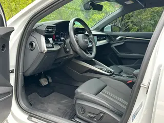 Audi A3 2022 A3L Limousine 35 TFSI Estilo deportivo de moda interior foto 10 Audi A3 2022 A3L Limousine 35 TFSI Estilo deportivo de moda interior foto 10