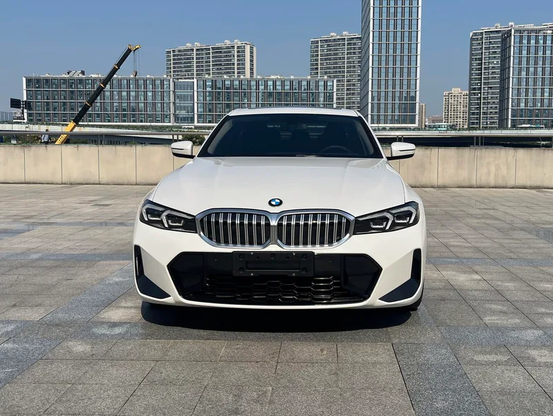 BMW 3 Series 2023 320Li M Ensemble de sport extérieur photo 3