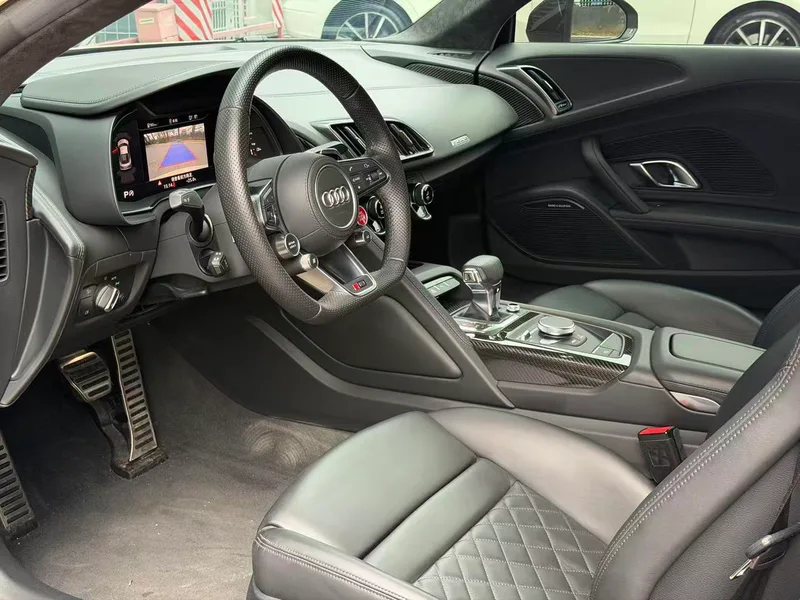 Audi R8 2022 V10 Coupe Performance interior photo 15 Audi R8 2022 V10 Coupe Performance interior photo 15