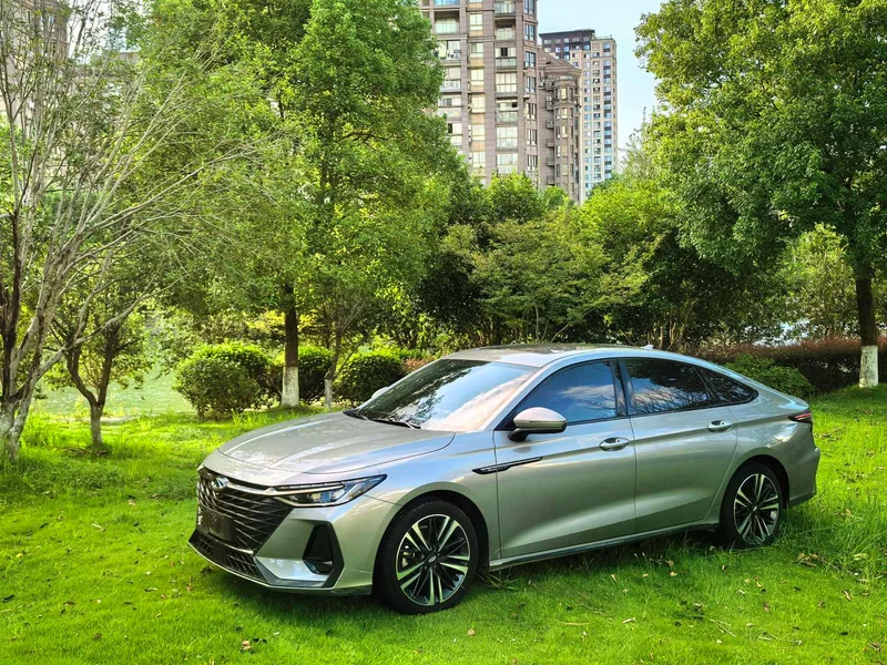 Chery Arrizo 8 2023 Высокоэнергетическая версия 2.0T DCT Джин экстерьер фото 1 Chery Arrizo 8 2023 Высокоэнергетическая версия 2.0T DCT Джин экстерьер фото 1
