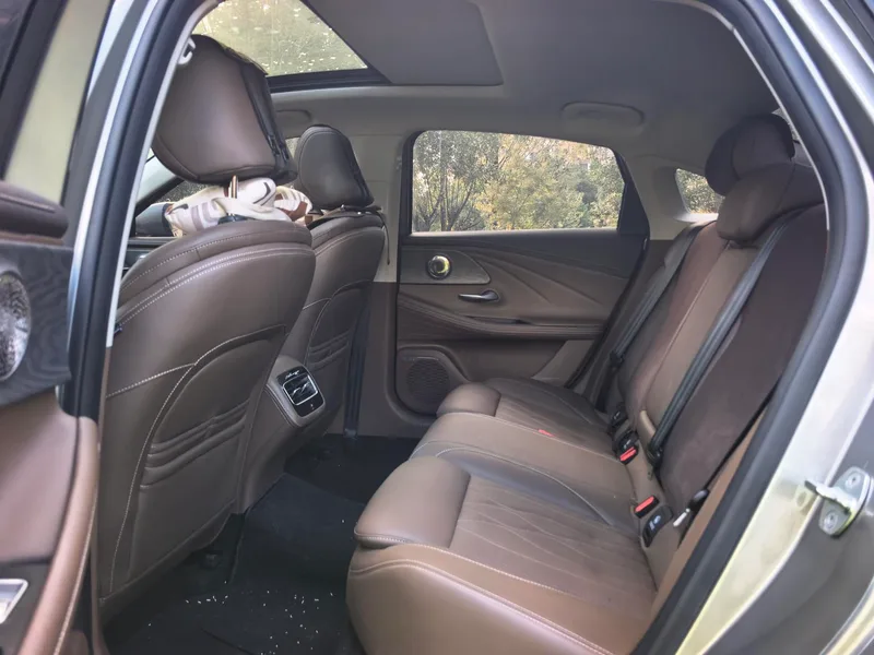 Chery Arrizo 8 2023 Высокоэнергетическая версия 2.0T DCT Джин интерьер фото 10 Chery Arrizo 8 2023 Высокоэнергетическая версия 2.0T DCT Джин интерьер фото 10