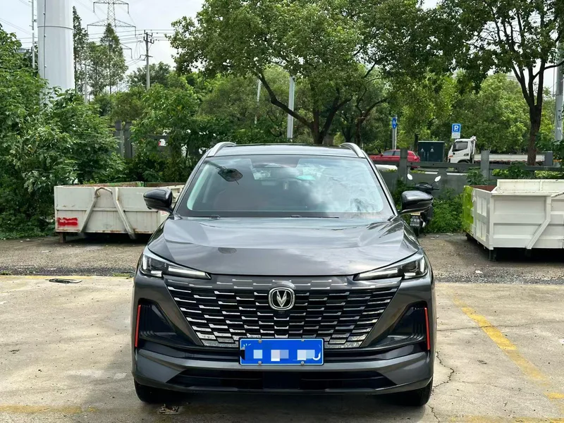 Changan CS55 PLUS 2022 Second generation 1.5T DCT Pilot type exterior photo 2 Changan CS55 PLUS 2022 Second generation 1.5T DCT Pilot type exterior photo 2