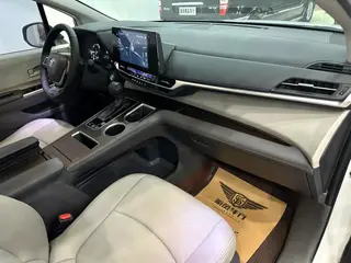 Toyota Sienna 2024 Dual Power 2.5L Comfort Edition exterior photo 7