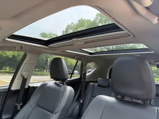 Toyota RAV4 2015 2.5L Automatic four-wheel drive elite version interior photo 12 Toyota RAV4 2015 2.5L Automatic four-wheel drive elite version interior photo 12