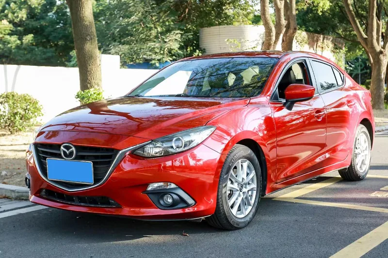Mazda Mazda3 Axela 2016 Tres volúmenes 1.5L Automático de lujo exterior foto 1 Mazda Mazda3 Axela 2016 Tres volúmenes 1.5L Automático de lujo exterior foto 1