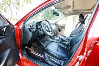 Mazda Mazda3 Axela 2016 Tres volúmenes 1.5L Automático de lujo interior foto 9 Mazda Mazda3 Axela 2016 Tres volúmenes 1.5L Automático de lujo interior foto 9