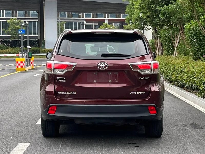 Toyota Highlander 2017 2.0T Four-wheel drive deluxe edition 7 seat exterior photo 5 Toyota Highlander 2017 2.0T Four-wheel drive deluxe edition 7 seat exterior photo 5