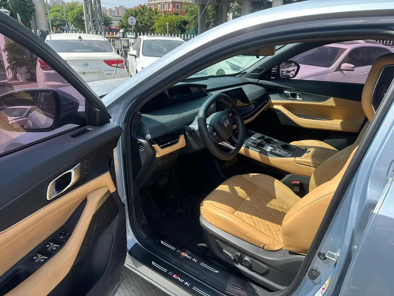 Changan UNI-K 2021 2.0T Premium Trim interior photo 7 Changan UNI-K 2021 2.0T Premium Trim interior photo 7