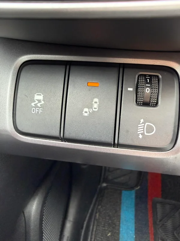 Hyundai Lafesta 2019 280TGDi Edición Smart Speed País VI interior foto 19 Hyundai Lafesta 2019 280TGDi Edición Smart Speed País VI interior foto 19