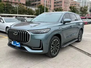 Chery Tiggo 9 2024 2.0T DCT Супер комфортная версия с двумя приводами