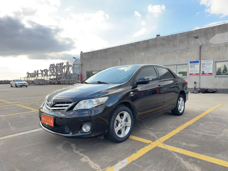 Toyota Corolla 2012 Dazzling Edition 1.8L CVT GL-i exterior photo 1 Toyota Corolla 2012 Dazzling Edition 1.8L CVT GL-i exterior photo 1