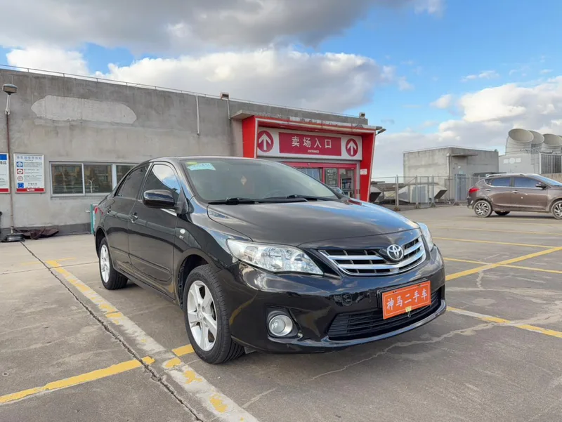 Toyota Corolla 2012 Dazzling Edition 1.8L CVT GL-i exterior photo 3 Toyota Corolla 2012 Dazzling Edition 1.8L CVT GL-i exterior photo 3
