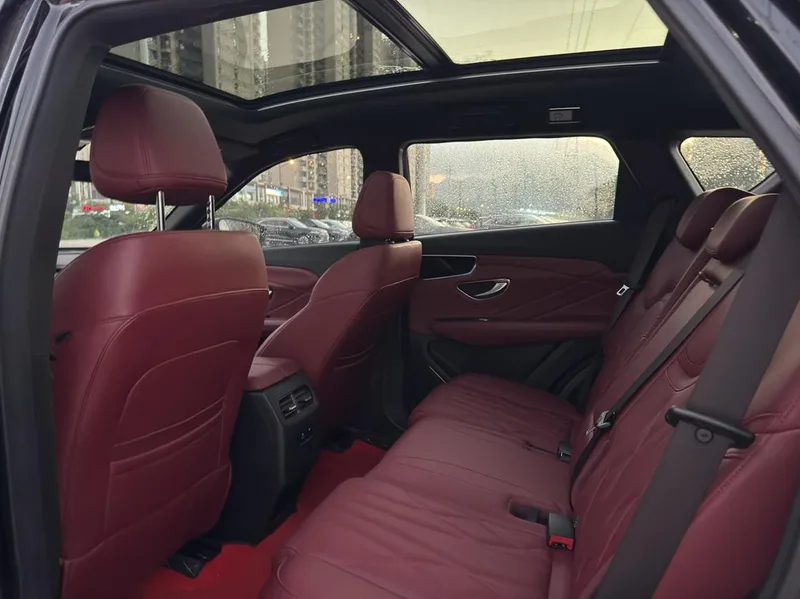 Jetour X70 PLUS 2025 1.5T 7DCT До совершенства 5 Кресло экстерьер фото 5 Jetour X70 PLUS 2025 1.5T 7DCT До совершенства 5 Кресло экстерьер фото 5