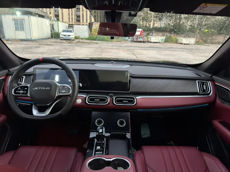 Jetour X70 PLUS 2025 1.5T 7DCT До совершенства 5 Кресло интерьер фото 6 Jetour X70 PLUS 2025 1.5T 7DCT До совершенства 5 Кресло интерьер фото 6