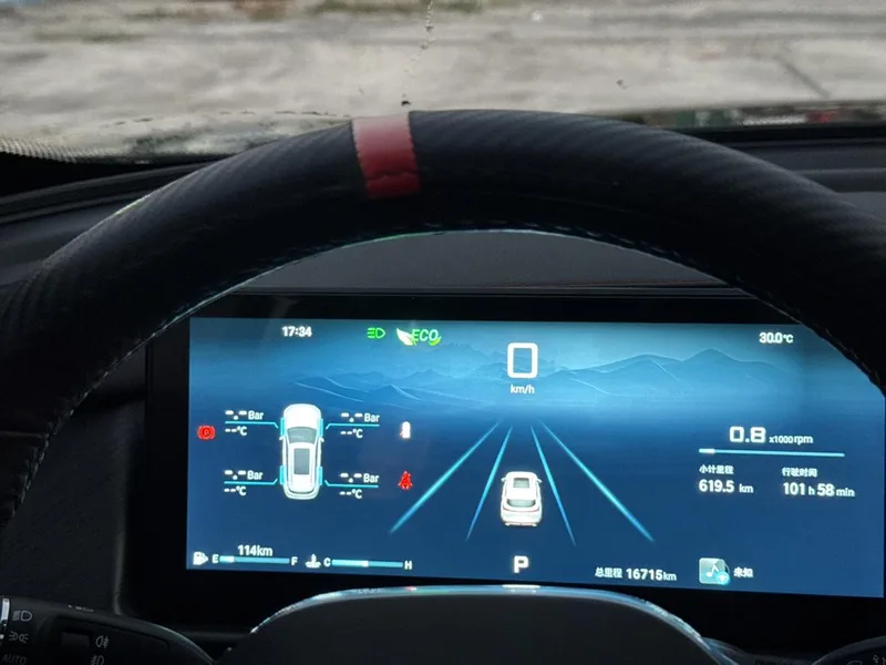 Jetour X70 PLUS 2025 1.5T 7DCT До совершенства 5 Кресло интерьер фото 7 Jetour X70 PLUS 2025 1.5T 7DCT До совершенства 5 Кресло интерьер фото 7