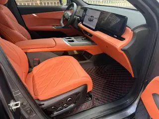 Changan CS75 PLUS 2025 Cuarta generación Ultra 2.0T Nueva ballena azul interior foto 17 Changan CS75 PLUS 2025 Cuarta generación Ultra 2.0T Nueva ballena azul interior foto 17