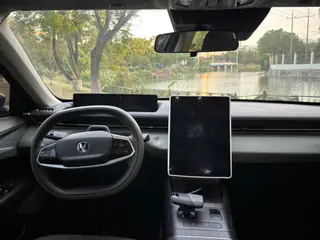 Changan Lamore 2023 1.5T GDI Automatic Deluxe interior photo 8
