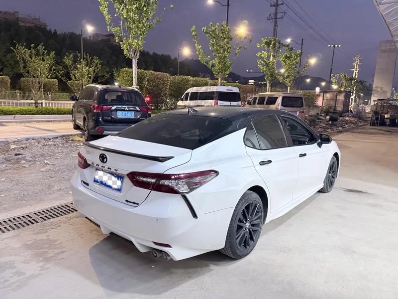 Toyota Camry 2022 2.0G Version de luxe intérieur photo 9 Toyota Camry 2022 2.0G Version de luxe intérieur photo 9