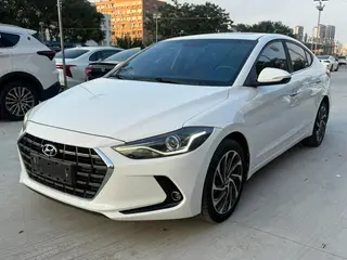 Hyundai Elantra Lingdong 2019 1.4T Двойное сцепление Живой тип
