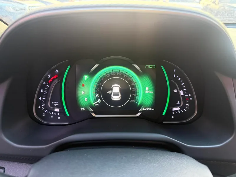 Hyundai Elantra Lingdong 2019 1.4T Двойное сцепление Живой тип экстерьер фото 7 Hyundai Elantra Lingdong 2019 1.4T Двойное сцепление Живой тип экстерьер фото 7