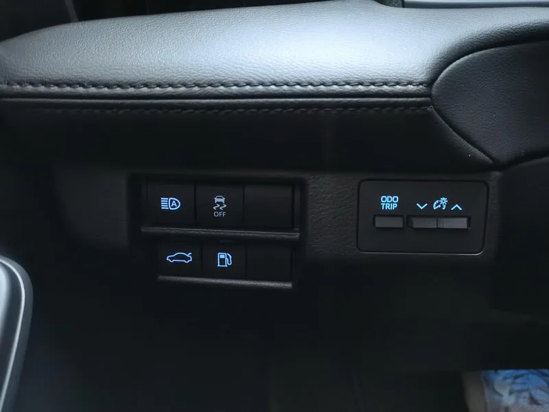 Toyota Avalon 2021 2.5L Luxury Edition interior photo 17 Toyota Avalon 2021 2.5L Luxury Edition interior photo 17