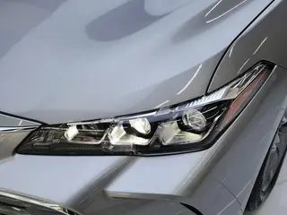 Toyota Avalon 2021 2.5L Luxury Edition interior photo 19 Toyota Avalon 2021 2.5L Luxury Edition interior photo 19