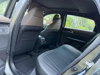 Changan Eado 2026 Quatrième génération 1.5T DCT 500Bar Type de plaisir intelligent intérieur photo 8 Changan Eado 2026 Quatrième génération 1.5T DCT 500Bar Type de plaisir intelligent intérieur photo 8