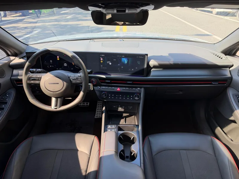 Hyundai Sonata 2024 2.0T N Line Max интерьер фото 13