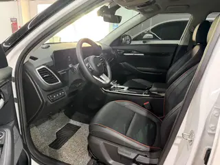 Kia Seltos 2023 1.5L IVT Роскошная версия экстерьер фото 4 Kia Seltos 2023 1.5L IVT Роскошная версия экстерьер фото 4