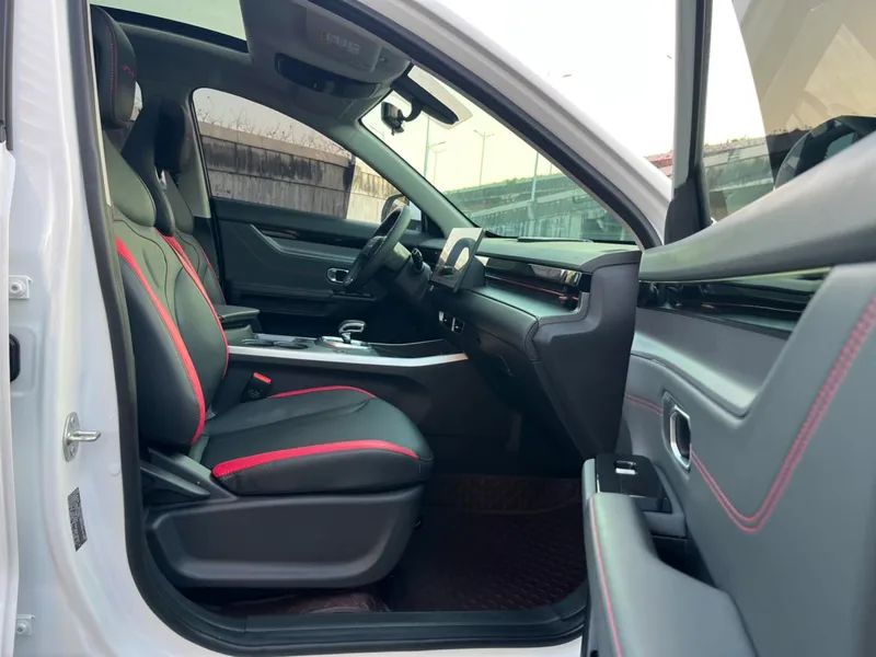 Jetour Dasheng 2025 1.5T DCT Juventud UP interior foto 11 Jetour Dasheng 2025 1.5T DCT Juventud UP interior foto 11