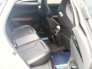 Changan UNI-V 2022 1.5T Tipo de excelencia interior foto 10 Changan UNI-V 2022 1.5T Tipo de excelencia interior foto 10