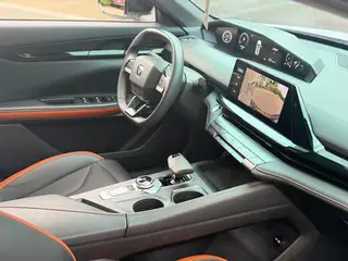 Changan UNI-V 2022 1.5T Tipo de excelencia interior foto 11 Changan UNI-V 2022 1.5T Tipo de excelencia interior foto 11