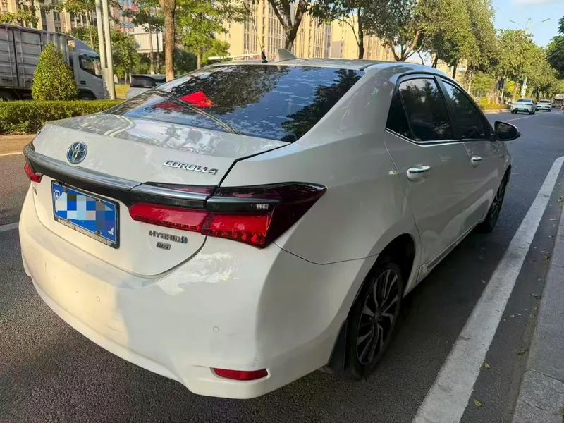 Toyota Corolla 2017 Переселенный двойной Цин 1.8L E-CVT Элитная версия Страна В. интерьер фото 7 Toyota Corolla 2017 Переселенный двойной Цин 1.8L E-CVT Элитная версия Страна В. интерьер фото 7
