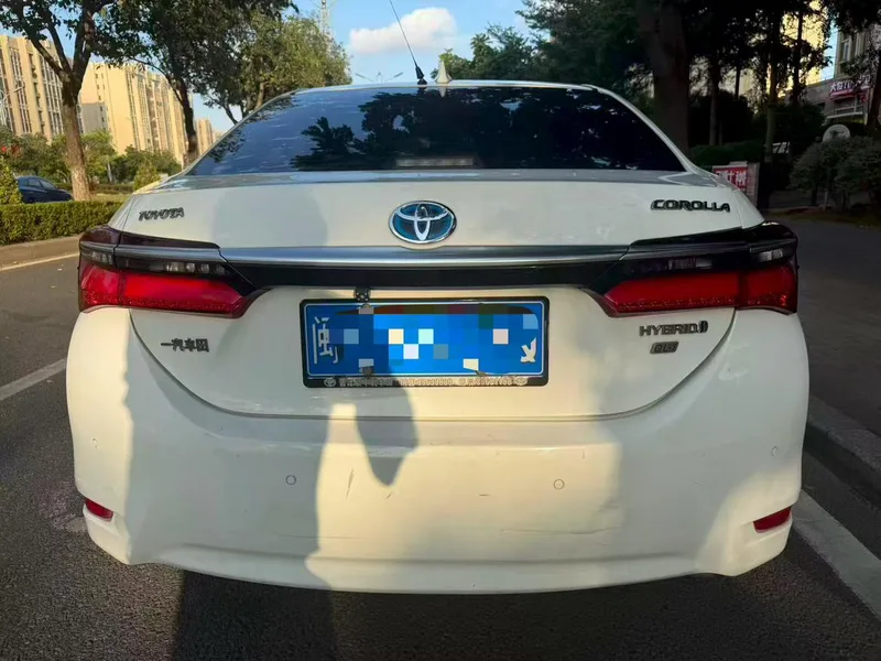 Toyota Corolla 2017 Переселенный двойной Цин 1.8L E-CVT Элитная версия Страна В. интерьер фото 8 Toyota Corolla 2017 Переселенный двойной Цин 1.8L E-CVT Элитная версия Страна В. интерьер фото 8