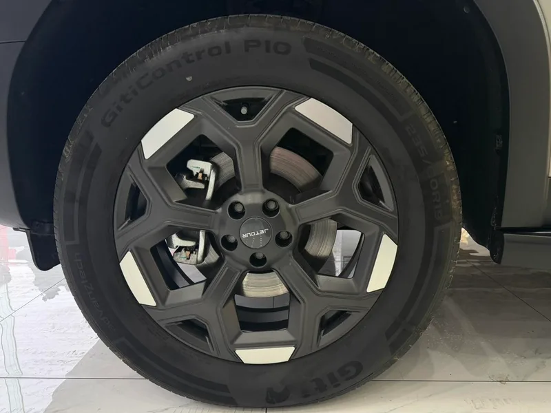 Jetour Freedom 2025 2.0TD XWD Conquer interior photo 19 Jetour Freedom 2025 2.0TD XWD Conquer interior photo 19
